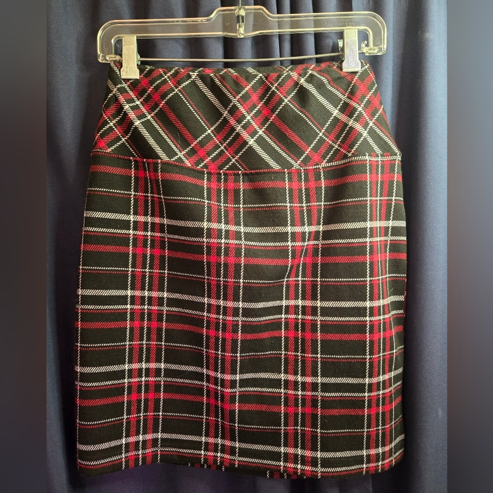 Seven Sisters Red and Black Plaid Pencil Skirt